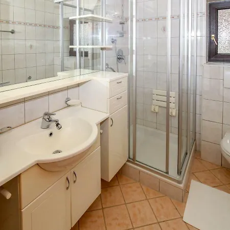Apartment Stoff