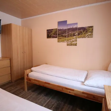 Stoff Apartment *